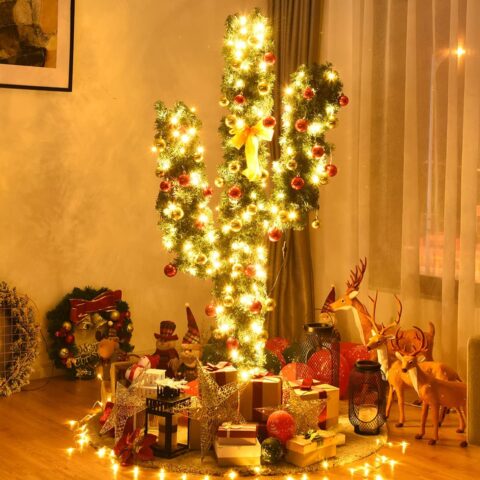 Cactus Christmas Tree Cactus Christmas tree with lights